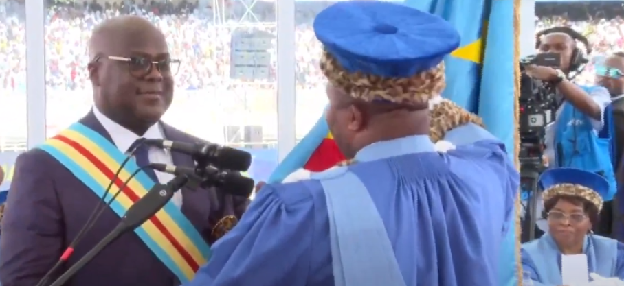 RDC : ayant pris acte de la prestation de serment la Cour Constitutionnelle a remis au nouveau Président, Félix-Antoine Tshilombo Tshisekedi, les symboles du pouvoir traditionnel